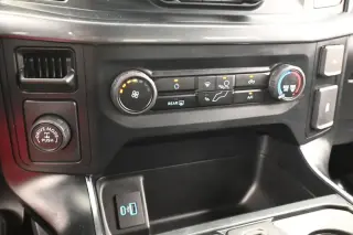 Ford F-150 2023 4x2 XL 4p SuperCrew 5.5 pies SB