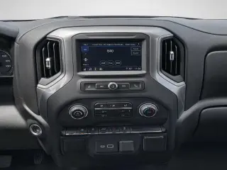 Chevrolet Silverado 1500 2022 4x4 Custom 4p Cabina Completa de Tripulante 5.8 pies ST