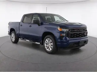 Chevrolet Silverado 1500 2022 4x4 Custom 4p Cabina Completa de Tripulante 5.8 pies ST