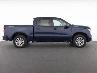 Chevrolet Silverado 1500 2022 4x4 Custom 4p Cabina Completa de Tripulante 5.8 pies ST