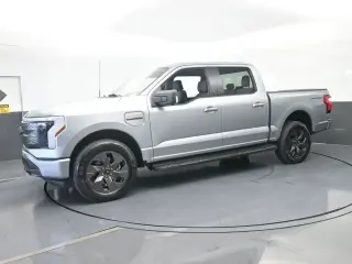 Ford F-150 Lightning 2023 AWD XLT 4p SuperCrew 5.5 pies SB
