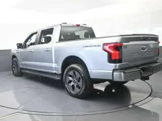 Ford F-150 Lightning 2023 AWD XLT 4p SuperCrew 5.5 pies SB