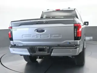 Ford F-150 Lightning 2023 AWD XLT 4p SuperCrew 5.5 pies SB