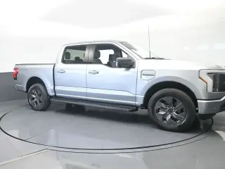 Ford F-150 Lightning 2023 AWD XLT 4p SuperCrew 5.5 pies SB