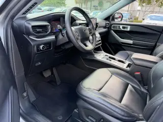 Ford Explorer 2023 XLT 4p SUV