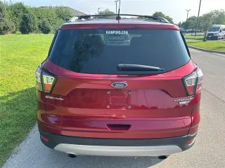Ford Escape 2017 AWD Titanium 4p SUV