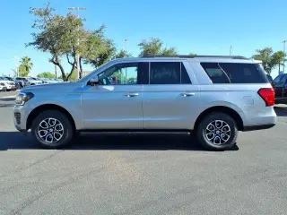 Ford Expedition MAX 2024 4x4 XLT 4p SUV