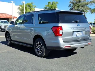 Ford Expedition MAX 2024 4x4 XLT 4p SUV