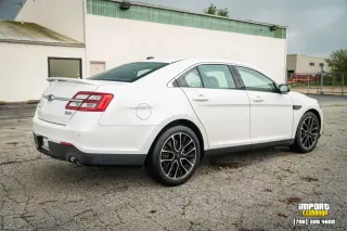 Ford Taurus 2017 AWD SHO 4p Sedan