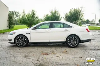 Ford Taurus 2017 AWD SHO 4p Sedan