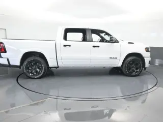 Ram 1500 2026 4x4 Big Horn 4p. Cabina Tripulada 5.6 ft. SB Pickup