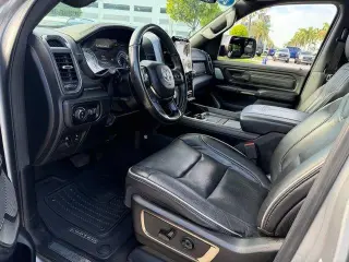 Ram 1500 2020 4x4 Limited 4p Cabina de Tripulación 5.6 ft. SB Camioneta