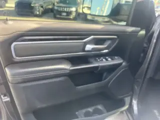 Ram 1500 2019 4x2 Big Horn 4p. Cabina Completa 5.6 ft. SB Camioneta