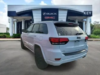 Jeep Grand Cherokee 2021 4x2 Laredo X SUV de 4 puertas