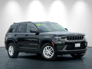 Jeep Grand Cherokee 2023 4x4 Laredo X 4p SUV