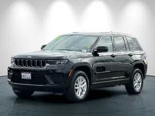 Jeep Grand Cherokee 2023 4x4 Laredo X 4p SUV