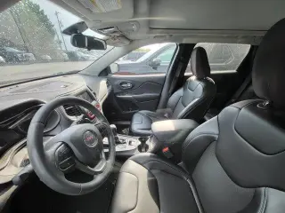 Jeep Cherokee 2020 Latitude Plus 4p SUV