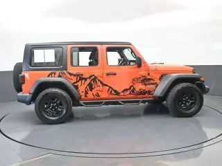 Jeep Wrangler Unlimited 2018 4x4 Sport 4p SUV (lanzamiento de mitad de año)