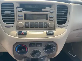 Kia Rio 2008 LX 4p Sedán (1.6L I4 5M)