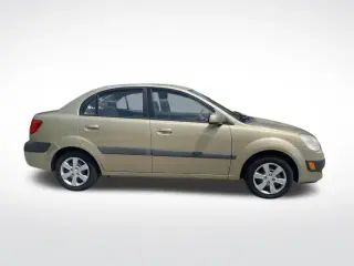 Kia Rio 2008 LX 4p Sedán (1.6L I4 5M)