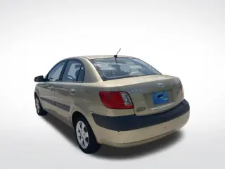 Kia Rio 2008 LX 4p Sedán (1.6L I4 5M)