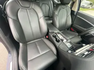 Genesis G70 2026 2.5T Standard 4p Sedan