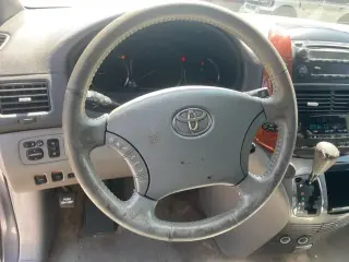 Toyota Sienna 2006 XLE 7 Pasajeros Mini-Van 4p.
