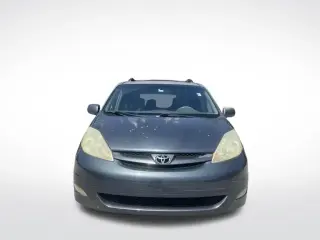 Toyota Sienna 2006 XLE 7 Pasajeros Mini-Van 4p.