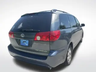 Toyota Sienna 2006 XLE 7 Pasajeros Mini-Van 4p.