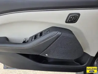 Ford Mustang Mach-E 2023 Premium 4p SUV