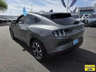 Ford Mustang Mach-E 2023 Premium 4p SUV