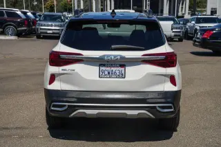 Kia Seltos 2023 AWD Nightfall 4p SUV