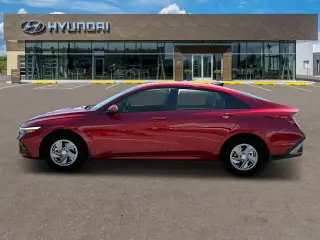 Hyundai ELANTRA 2024 SE Sedán 4p