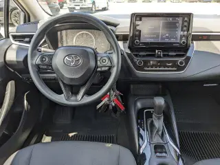 Toyota Corolla 2022 LE 4p Sedan