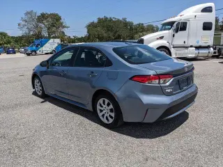 Toyota Corolla 2022 LE 4p Sedan