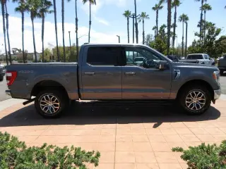 Ford F-150 2021 4x4 Lariat 4p SuperCrew 5.5 ft. SB