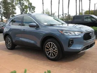 Ford Escape Plug-In Hybrid 2025 PHEV 4p SUV