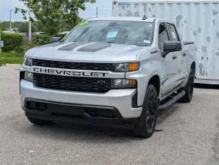 Chevrolet Silverado 1500 Limited 2022 4x4 Custom 4p Crew Cab 5.8 pies. CB