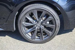 Toyota Corolla Hybrid 2025 SE Sedán 4p