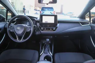 Toyota Corolla Hybrid 2025 SE Sedán 4p