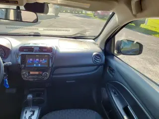 Mitsubishi Mirage 2024 LE 4p Hatchback
