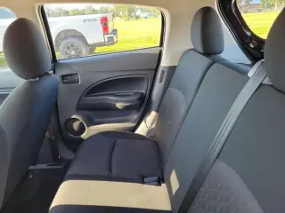 Mitsubishi Mirage 2024 LE 4p Hatchback