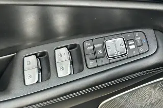 Genesis G90 2018 5.0 Ultimate 4p Sedan