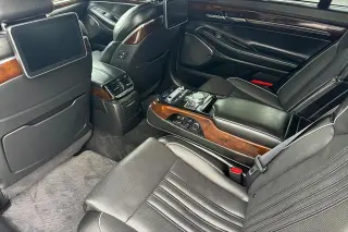 Genesis G90 2018 5.0 Ultimate 4p Sedan