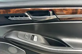 Genesis G90 2018 5.0 Ultimate 4p Sedan