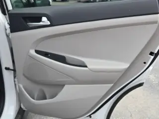 Hyundai TUCSON 2019 AWD SE 4p SUV