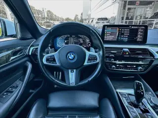 BMW Serie 5 2023 AWD 530e xDrive Sedán de 4 puertas