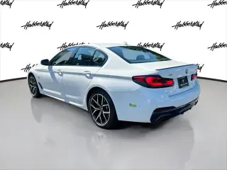 BMW Serie 5 2023 AWD 530e xDrive Sedán de 4 puertas