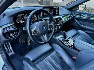 BMW Serie 5 2023 AWD 530e xDrive Sedán de 4 puertas