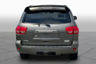 Toyota Sequoia 2008 4x4 SR5 4p SUV (5.7L)